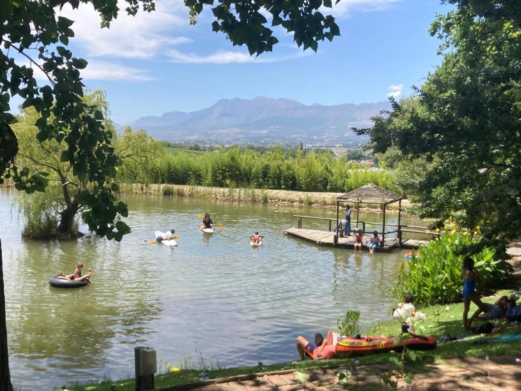 Picardie Guest Farm Paarl Esterno foto